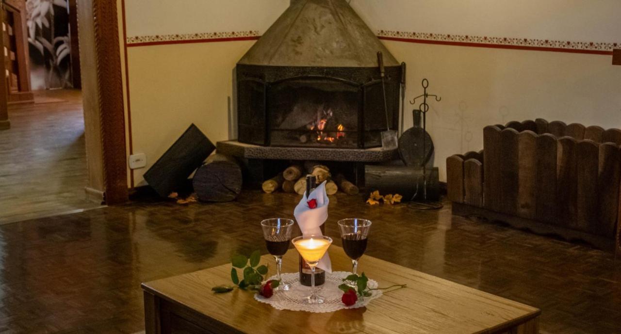 Hotel Tirol Treze Tílias Buitenkant foto