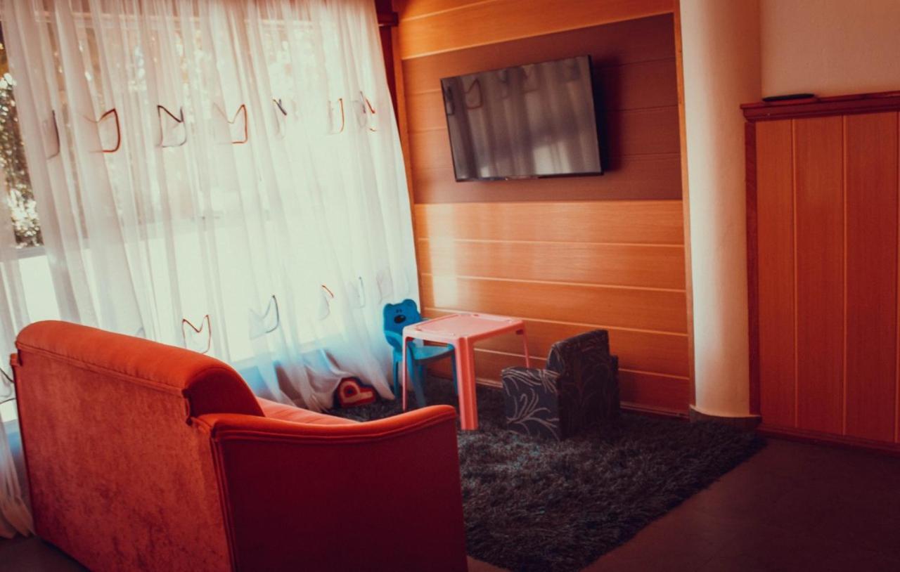 Hotel Tirol Treze Tílias Buitenkant foto