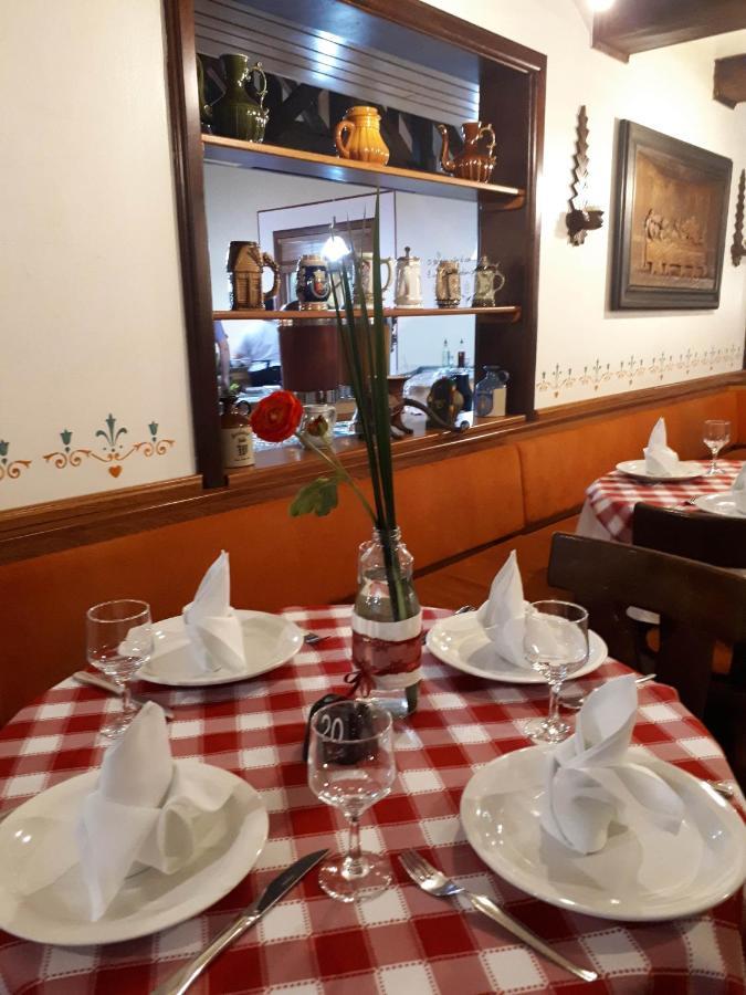 Hotel Tirol Treze Tílias Buitenkant foto
