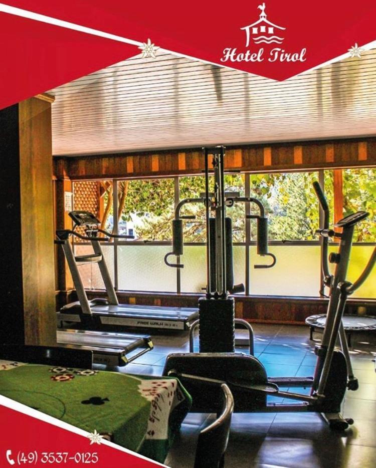 Hotel Tirol Treze Tílias Buitenkant foto
