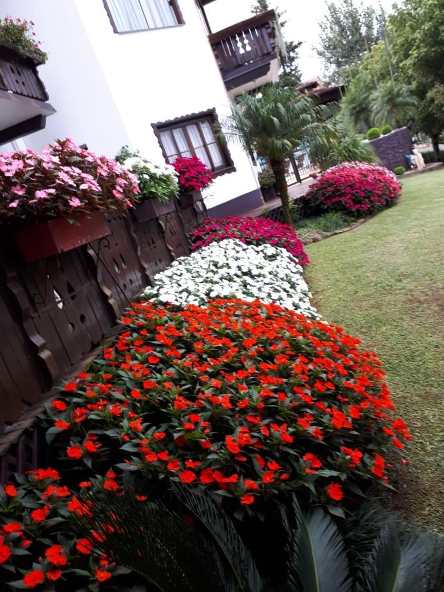 Hotel Tirol Treze Tílias Buitenkant foto